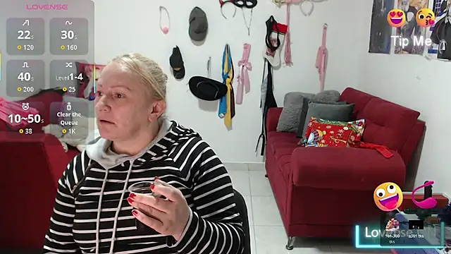 Snapshot of emperabigbootybigass chatting on December 2025 12:32:02 PM emperabigbootybigass online show from December 2025 12:32:02 PM