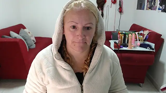 Snapshot of emperabigbootybigass chatting on December 2025 12:20:01 PM emperabigbootybigass online show from December 2025 12:20:01 PM