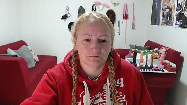 Snapshot of emperabigbootybigass chatting on December 2025 12:13:02 PM emperabigbootybigass online show from December 2025 12:13:02 PM