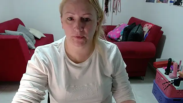 Snapshot of emperabigbootybigass chatting on January 2026 12:22:02 PM emperabigbootybigass online show from January 2026 12:22:02 PM