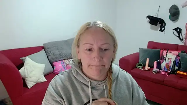 Snapshot of emperabigbootybigass chatting on February 2026 12:26:01 PM emperabigbootybigass online show from February 2026 12:26:01 PM