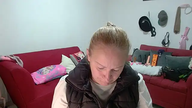 Snapshot of emperabigbootybigass chatting on February 2026 12:32:02 PM emperabigbootybigass online show from February 2026 12:32:02 PM