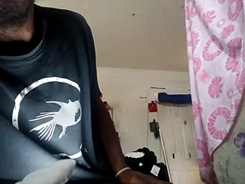 DevinToore online show from November 2025 06:00:02 PM