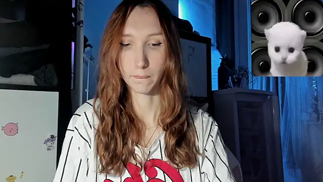 LisaIcon online show from February 2025 01:08:02 PM