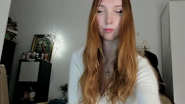 LisaIcon online show from February 2026 12:32:01 PM