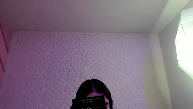 Violetaa diazz online show from June 2026 09:21:02 PM