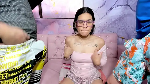 Living room online show from February 2025 03:18:02 PM