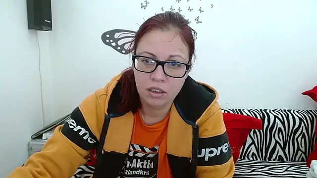 LadyHellene online show from January 2026 07:33:01 AM