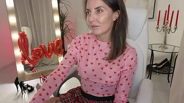 Beylly online show from February 2025 06:02:01 AM