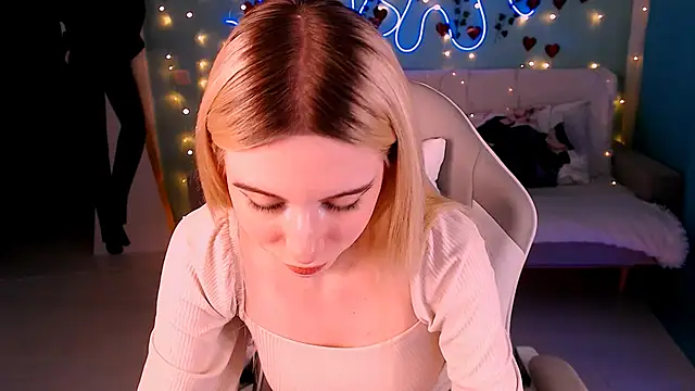 Sweet Richal online show from March 2025 10:10:01 PM