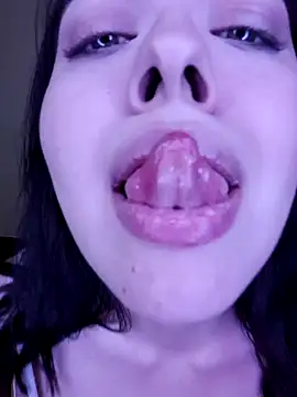 Snapshot of la_luna_sorse chatting on December 2024 04:53:02 PM la luna sorse online show from December 2024 04:53:02 PM