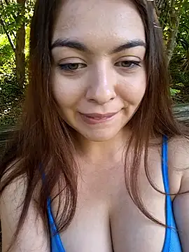 Snapshot of la_luna_sorse chatting on October 2025 12:13:02 PM la luna sorse online show from October 2025 12:13:02 PM