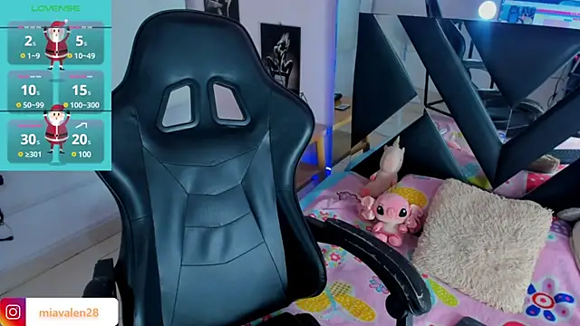 miavalentinaaa online show from January 2025 11:59:02 PM