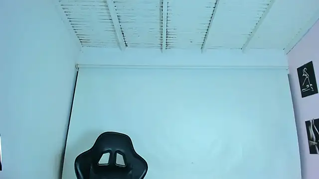 miavalentinaaa online show from March 2025 04:35:01 AM