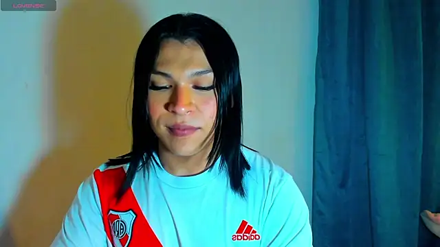 miavalentinaaa online show from November 2025 12:22:01 AM