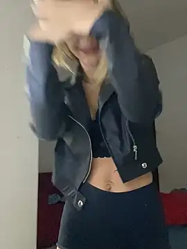 Carolinen online show from January 2025 04:52:02 AM