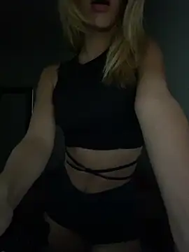 Carolinen online show from February 2025 04:21:02 AM