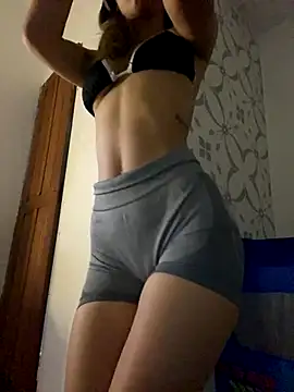 Carolinen online show from October 2025 03:13:01 PM