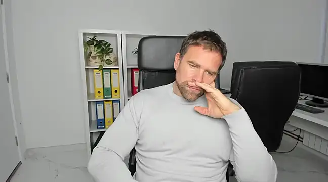 John-E-Dough online show from December 2024 08:01:02 AM