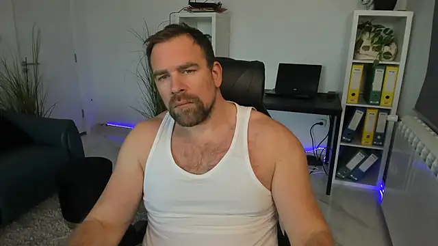 John-E-Dough online show from November 2025 08:58:01 AM