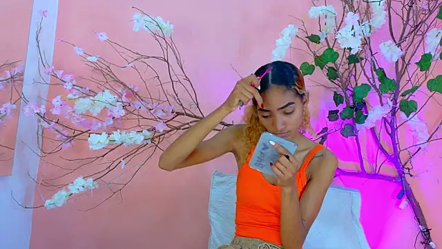 Charlotte Love10 online show from February 2026 02:06:02 PM