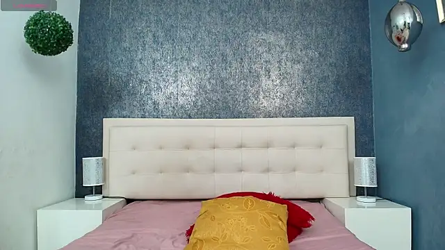 Celestial Queen  online show from January 2026 12:32:02 PM