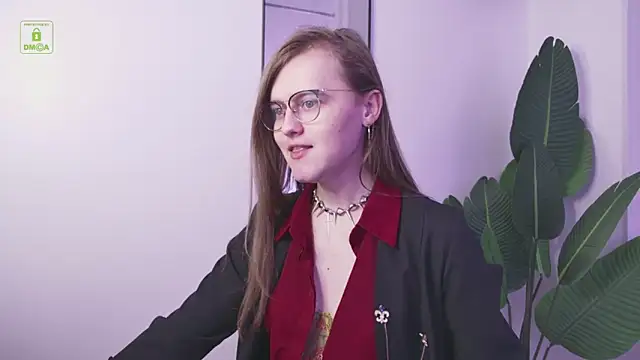 Snapshot of YukoFanee chatting on November 2025 08:19:02 PM YukoFanee online show from November 2025 08:19:02 PM