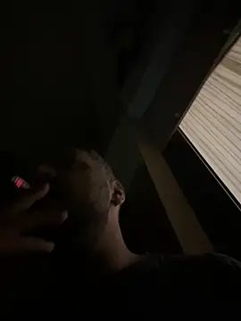 Snapshot of Dikkiduohottt chatting on February 2025 03:12:01 AM Dikkiduohottt online show from February 2025 03:12:01 AM