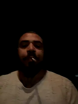 Snapshot of Dikkiduohottt chatting on October 2025 06:17:02 PM Dikkiduohottt online show from October 2025 06:17:02 PM