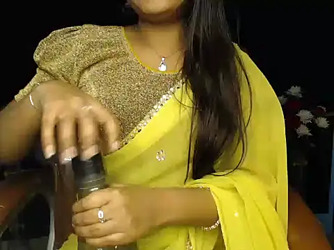 Snapshot of Wish_Queen chatting on January 2025 01:04:01 AM Wish Queen online show from January 2025 01:04:01 AM
