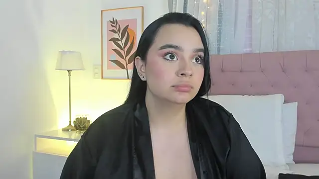 Snapshot of Cristal_Cutte chatting on January 2025 04:49:02 PM Cristal Cutte online show from January 2025 04:49:02 PM