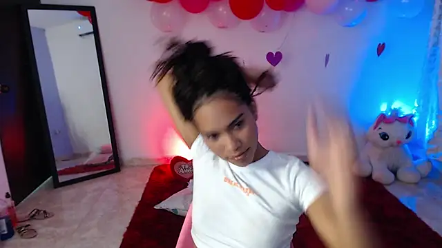 Snapshot of valeriah_7 chatting on February 2025 07:43:02 PM valeriah 7 online show from February 2025 07:43:02 PM