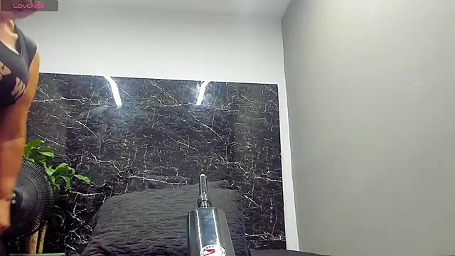 cloee-rabbyt online show from February 2025 11:27:02 AM