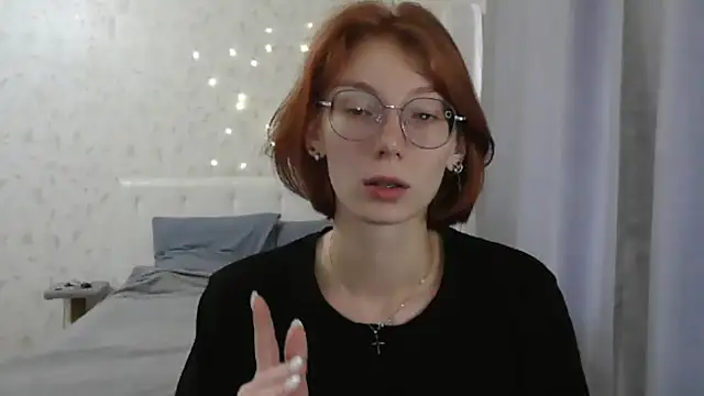 Snapshot of KateBunny chatting on June 2026 10:20:01 AM KateBunny online show from June 2026 10:20:01 AM