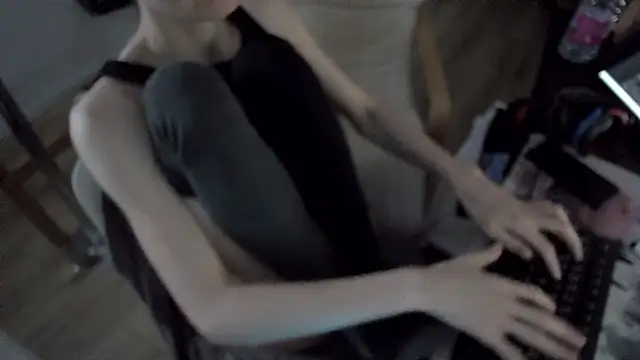 CeriseLapine online show from January 2026 07:48:01 PM