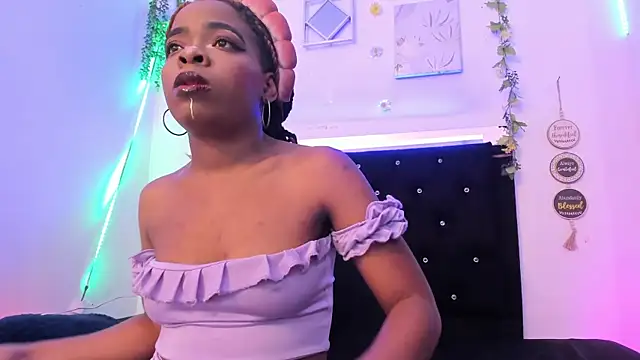 Snapshot of Liilly_Taylor1 chatting on October 2025 05:44:01 PM Liilly Taylor1 online show from October 2025 05:44:01 PM