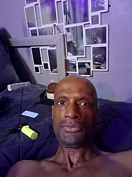 dreski86 online show from October 2025 12:28:01 PM