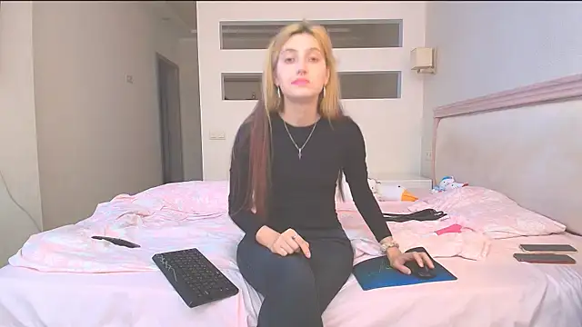 Snapshot of Iren chatting on October 2025 02:37:02 PM Iren online show from October 2025 02:37:02 PM