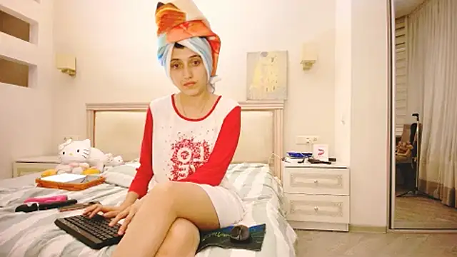 Iren online show from November 2025 06:57:02 PM