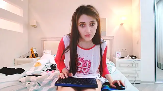 Iren online show from November 2025 01:17:01 AM