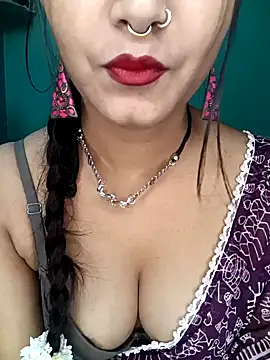 Diamond queeen online show from December 2024 08:12:02 PM