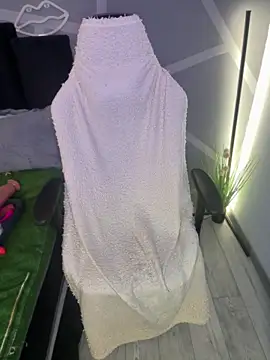 krysstal003 online show from December 2024 09:50:01 PM