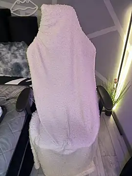 krysstal003 online show from January 2025 07:09:02 PM