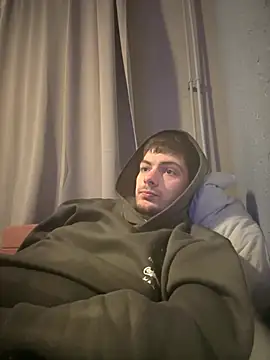 Snapshot of youssef00711 chatting on February 2025 09:09:01 PM youssef00711 online show from February 2025 09:09:01 PM