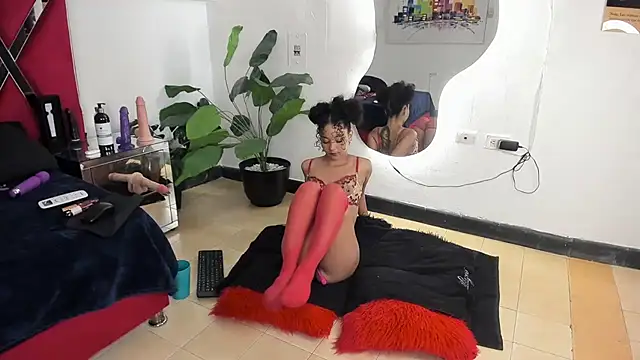 Milanxht online show from February 2025 01:46:02 AM