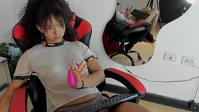 Milanxht online show from March 2025 11:54:02 PM