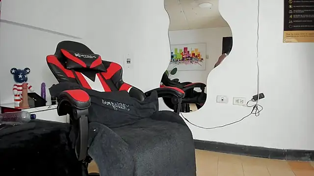 Milanxht online show from March 2025 11:54:02 PM