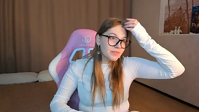 Snapshot of Colleen_Blake chatting on September 2025 04:01:01 PM Colleen Blake online show from September 2025 04:01:01 PM