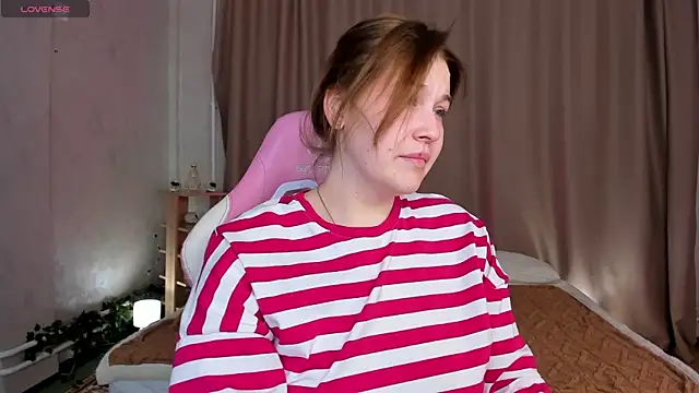 Snapshot of Colleen_Blake chatting on November 2025 04:55:01 PM Colleen Blake online show from November 2025 04:55:01 PM