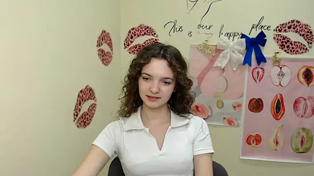 Snapshot of _SusieSu_ chatting on December 2024 04:17:01 PM SusieSu online show from December 2024 04:17:01 PM